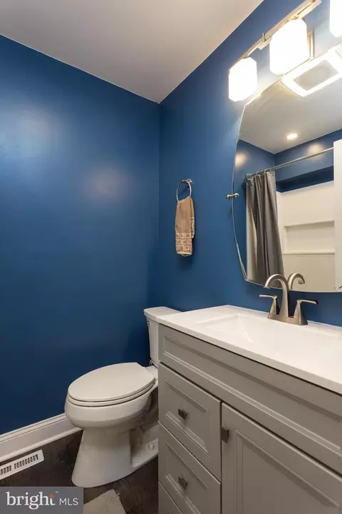 Bath - 416 Latimer Rd, Joppa, MD 21085 photo 3 of 5