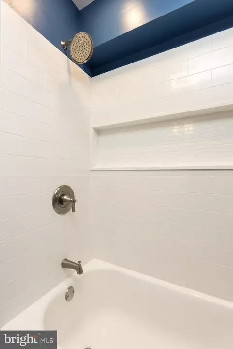Bath - 416 Latimer Rd, Joppa, MD 21085 photo 4 of 5