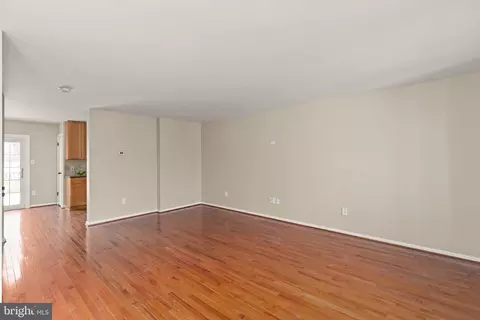 Living - 520 Nanticoke Ct, Abingdon, MD 21009 photo 2 of 3