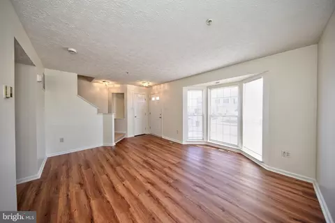 578 Macintosh Cir, Joppa, MD 21085 photo 2