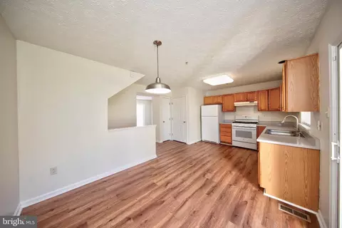 578 Macintosh Cir, Joppa, MD 21085 photo 8