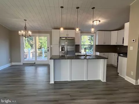 Kitchen - 107 Shell Cove Ct, Joppa, MD 21085 photo 3 of 5