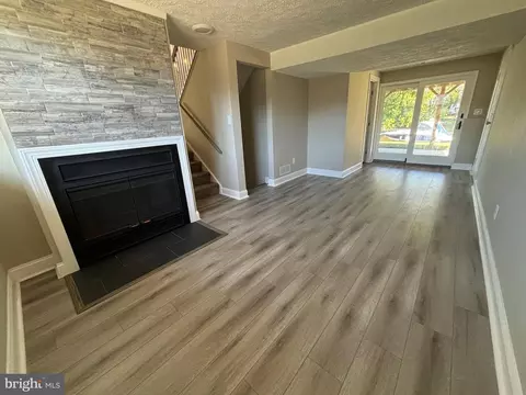 Living - 107 Shell Cove Ct, Joppa, MD 21085 photo 6 of 11