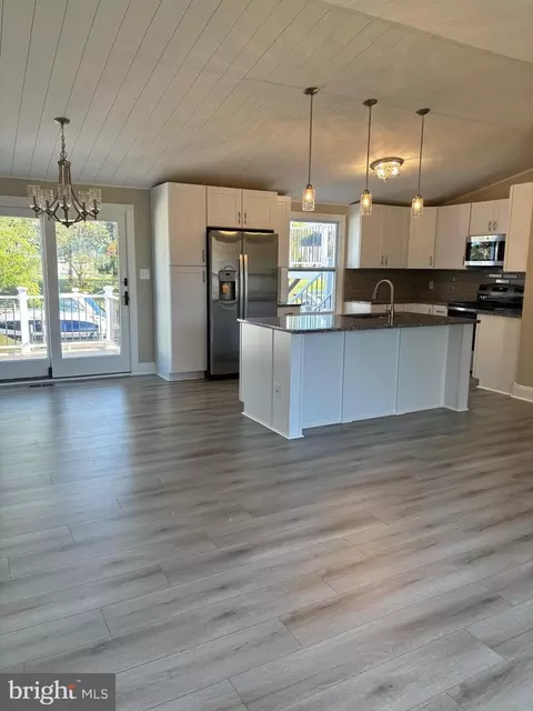 Kitchen - 107 Shell Cove Ct, Joppa, MD 21085 photo 5 of 5