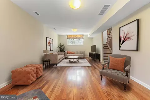 Living - 408 Dunfield Ct, Joppa, MD 21085 photo 3 of 4
