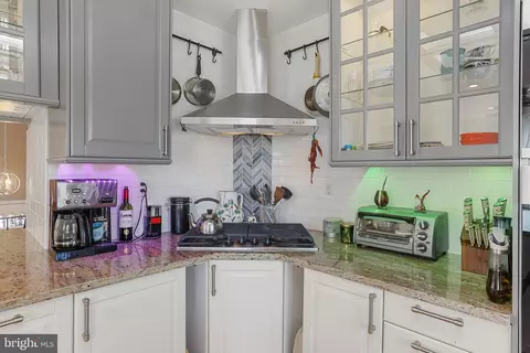 Kitchen - 408 Dunfield Ct, Joppa, MD 21085 photo 3 of 5