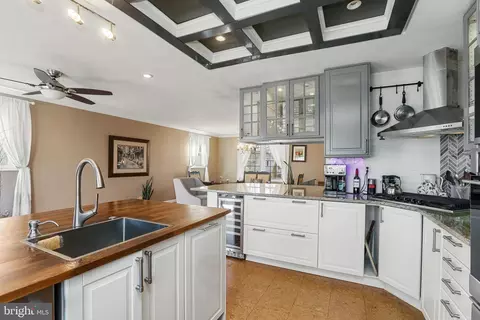Kitchen - 408 Dunfield Ct, Joppa, MD 21085 photo 5 of 5
