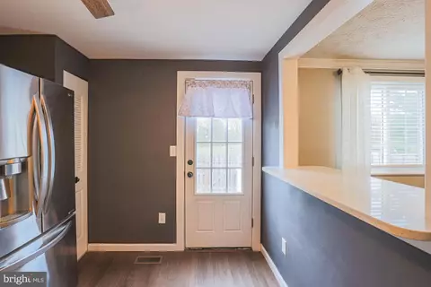 Entry Way - 2845 Longfellow Ct, Abingdon, MD 21009 photo 9 of 10