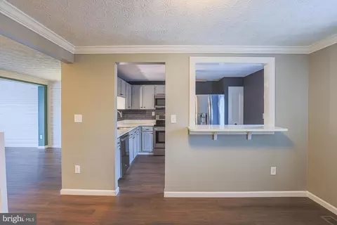 Entry Way - 2845 Longfellow Ct, Abingdon, MD 21009 photo 4 of 10