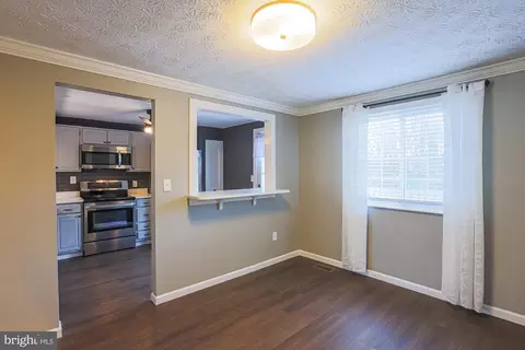 Entry Way - 2845 Longfellow Ct, Abingdon, MD 21009 photo 5 of 10
