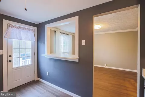 Entry Way - 2845 Longfellow Ct, Abingdon, MD 21009 photo 7 of 10