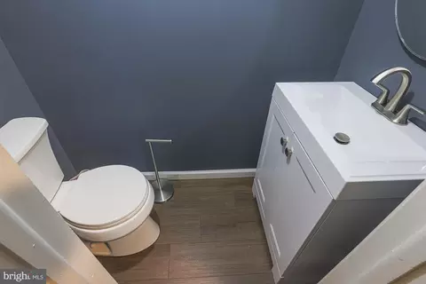 Entry Way - 2845 Longfellow Ct, Abingdon, MD 21009 photo 2 of 10