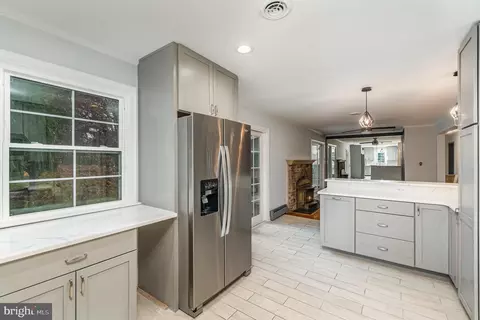 Entry Way - 603 Wilgis Rd, Fallston, MD 21047 photo 1 of 2