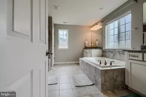 Entry Way - 987 Saddle View Way, Forest Hill, MD 21050 photo 12 of 16