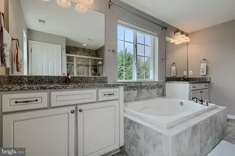 Bath - 987 Saddle View Way, Forest Hill, MD 21050 photo 3 of 10