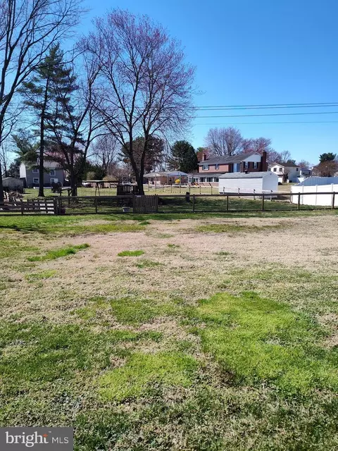 Exterior - 658 Shore Dr, Joppa, MD 21085 photo 6 of 6