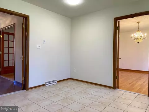 Entry Way - 2128 Bellvale Rd, Fallston, MD 21047 photo 2 of 4