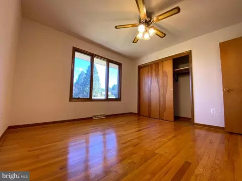 Bedroom - 2128 Bellvale Rd, Fallston, MD 21047 photo 4 of 4
