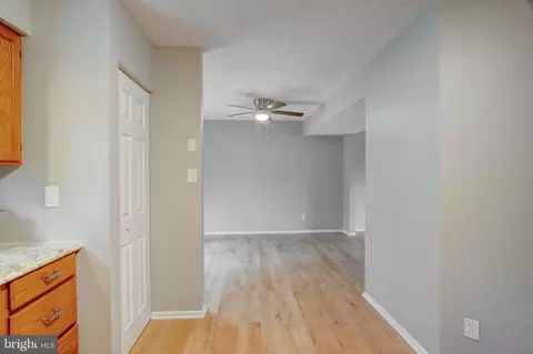 Entry Way - 3147 Ebbtide Dr, Edgewood, MD 21040 photo 4 of 7