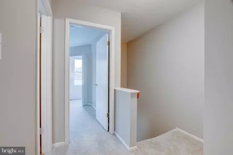 Entry Way - 3147 Ebbtide Dr, Edgewood, MD 21040 photo 5 of 7