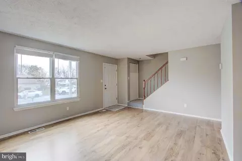 Living - 3147 Ebbtide Dr, Edgewood, MD 21040 photo 2 of 6