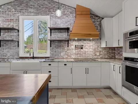 Kitchen - 1208 Joppa Rd, Joppa, MD 21085 photo 5 of 5