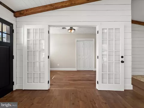 Entry Way - 1208 Joppa Rd, Joppa, MD 21085 photo 2 of 5
