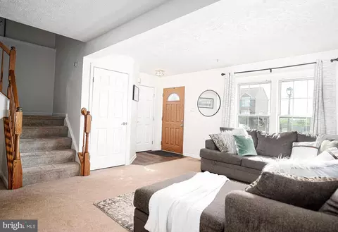Entry Way - 518 Macintosh Cir, Joppa, MD 21085 photo 1 of 3
