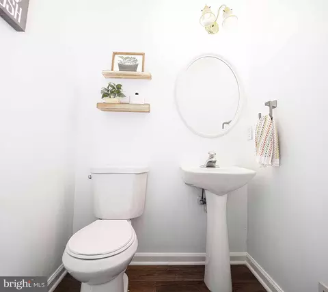 Bath - 518 Macintosh Cir, Joppa, MD 21085 photo 1 of 2