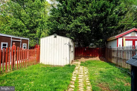 Exterior - 518 Macintosh Cir, Joppa, MD 21085 photo 4 of 4