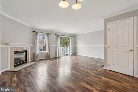Living - 2006 Flagstone Ct, Abingdon, MD 21009 photo 4 of 11