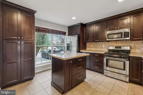 Kitchen - 2006 Flagstone Ct, Abingdon, MD 21009 photo 1 of 2