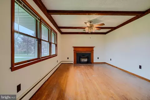 Living - 2400 Reckord Rd, Fallston, MD 21047 photo 2 of 5