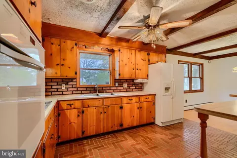Kitchen - 2400 Reckord Rd, Fallston, MD 21047 photo 8 of 9