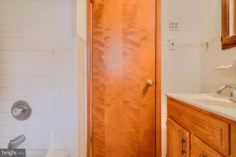 Entry Way - 2400 Reckord Rd, Fallston, MD 21047 photo 1 of 1