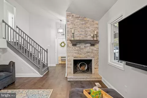 Entry Way - 2414 Derby Dr, Fallston, MD 21047 photo 4 of 11