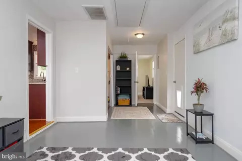 Entry Way - 414 Enfield Rd, Joppa, MD 21085 photo 2 of 3