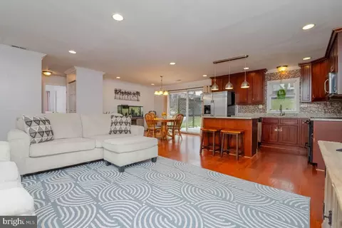 Living - 414 Enfield Rd, Joppa, MD 21085 photo 1 of 1