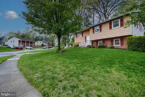 113 Doncaster Rd, Joppa, MD 21085 photo 2