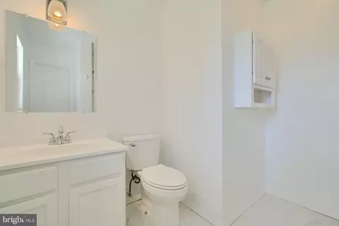 Bath - 2215 Queensbury Dr, Fallston, MD 21047 photo 4 of 7