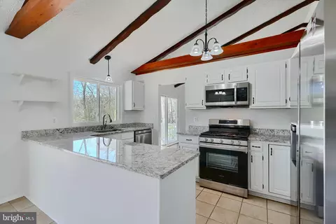 Kitchen - 2215 Queensbury Dr, Fallston, MD 21047 photo 2 of 3