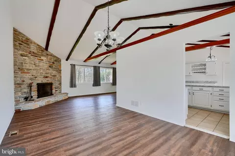 Living - 2215 Queensbury Dr, Fallston, MD 21047 photo 2 of 7