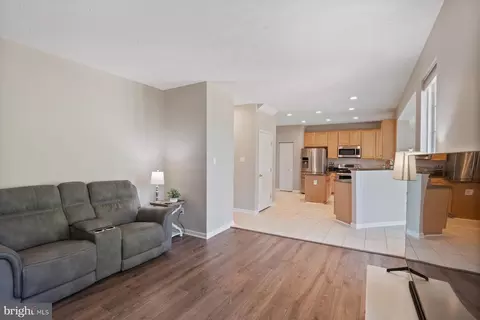 Entry Way - 436 Spry Island Rd, Joppa, MD 21085 photo 3 of 5