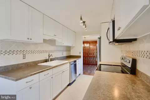 673 Towne Center Dr, Joppa, MD 21085 photo 10