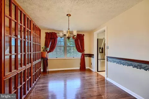 673 Towne Center Dr, Joppa, MD 21085 photo 7