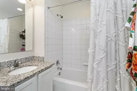 Bath - 807 Magnolia Ridge Ct, Joppa, MD 21085 photo 2 of 3