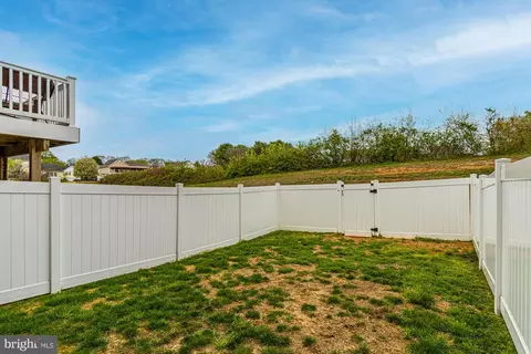 Exterior - 807 Magnolia Ridge Ct, Joppa, MD 21085 photo 3 of 6