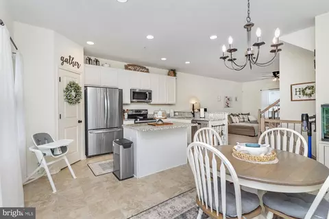 Other - 807 Magnolia Ridge Ct, Joppa, MD 21085 photo 5 of 10