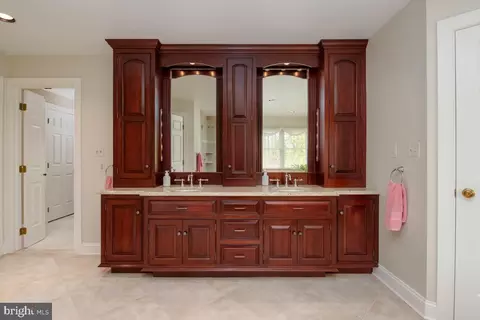 Bath - 2431 Munford Dr, Fallston, MD 21047 photo 2 of 6