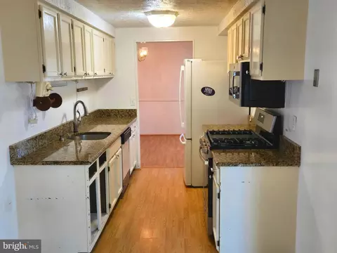 Kitchen - 2805 White Rose Ct, Abingdon, MD 21009 photo 1 of 2